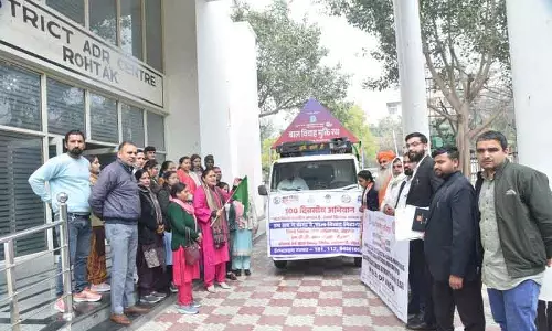 Rohtak सीजेएम ने बाल विवाह मुक्ति रथ को हरी झंडी दिखाकर रवाना किया