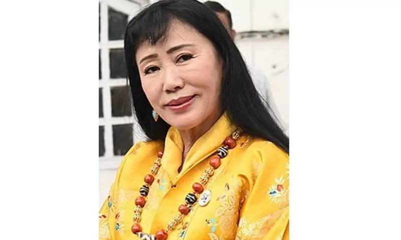 Bhutan की महारानी मां को उपेंद्र नाथ ब्रह्मा सोल्जर ऑफ ह्यूमैनिटी अवॉर्ड मिलेगा Bhutan की महारानी मां को उपेंद्र नाथ ब्रह्मा सोल्जर ऑफ ह्यूमैनिटी अवॉर्ड मिलेगा