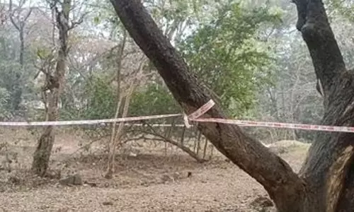 अपहरण कांड के आरोपियों के साथ पुलिस की जोरदार मुठभेड़, तीन अपराधी घायल अपहरण कांड के आरोपियों के साथ पुलिस की जोरदार मुठभेड़, तीन अपराधी घायल
