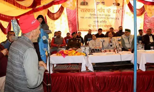 ग्रामीण सड़कों के लिए 90 करोड़ रुपये और नेरी ब्रिज सड़क के लिए 200 करोड़ रुपये मंज़ूर: Minister ग्रामीण सड़कों के लिए 90 करोड़ रुपये और नेरी ब्रिज सड़क के लिए 200 करोड़ रुपये मंज़ूर: Minister
