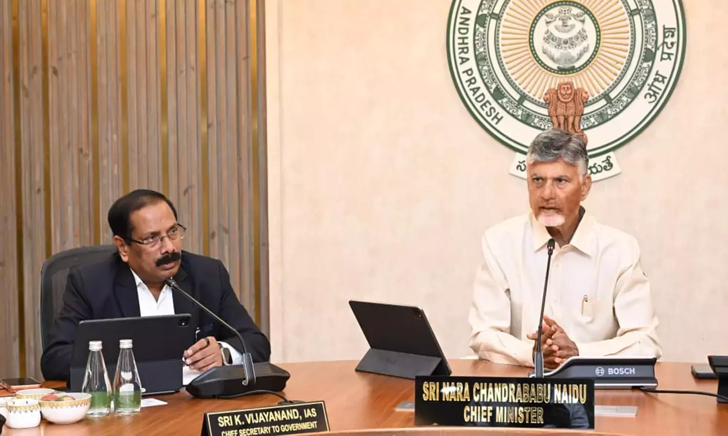 Chandrababu ने कुप्पम का दौरा शुरू किया, 675 करोड़ रुपये की विकास परियोजनाओं की देखरेख