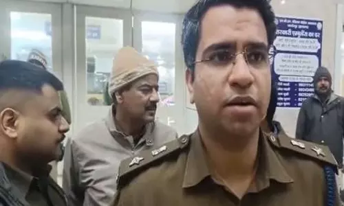 Jamshedpur में किडनैपिंग विफल, पुलिस ने कारोबारी के बेटे को बचाया Jamshedpur में किडनैपिंग विफल, पुलिस ने कारोबारी के बेटे को बचाया