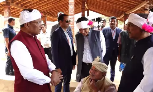 मुख्यमंत्री विष्णुदेव साय ने गढ़बेंगाल में इको-फ्रेंडली घोटुल का किया निरीक्षण