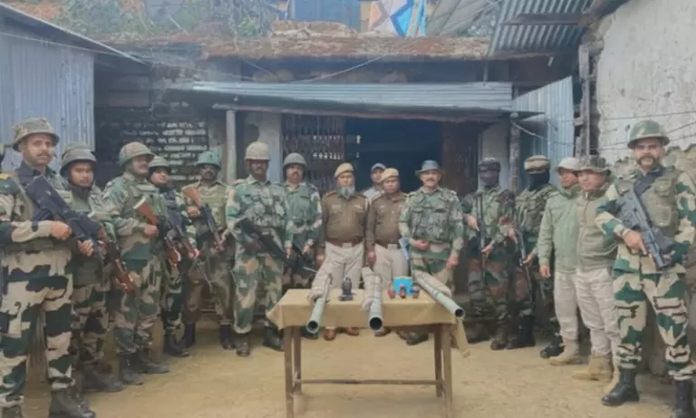 Manipur: सुरक्षा बलों ने भारत-म्यांमार सीमा पर IED और विस्फोटक को निष्क्रिय किया Manipur: सुरक्षा बलों ने भारत-म्यांमार सीमा पर IED और विस्फोटक को निष्क्रिय किया