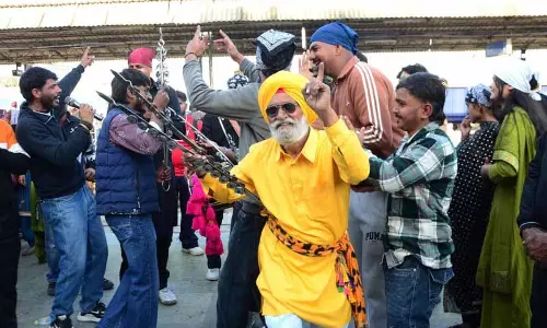 PM के सचखंड बल्लां दौरे की घोषणा के बाद, पंजाब AAP एक्टिव मोड में आ गई PM के सचखंड बल्लां दौरे की घोषणा के बाद, पंजाब AAP एक्टिव मोड में आ गई