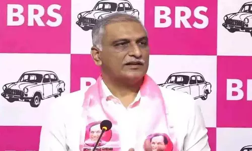 Harish Rao ने रेवंत रेड्डी के मीटिंग में शामिल होने की जल्दबाजी पर सवाल उठाया