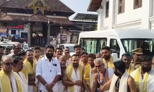 T20I फाइनल से पहले भारतीय टीम ने मांगी आशीर्वाद T20I फाइनल से पहले भारतीय टीम ने मांगी आशीर्वाद