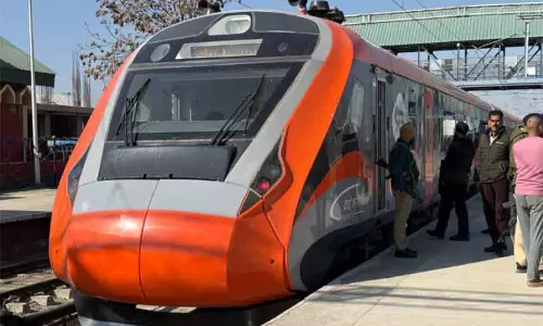 JAMMU: असुविधा जारी रही, ट्रेनों को रद्द करने और शॉर्ट-टर्मिनेट करने का सिलसिला जून तक बढ़ा दिया JAMMU: असुविधा जारी रही, ट्रेनों को रद्द करने और शॉर्ट-टर्मिनेट करने का सिलसिला जून तक बढ़ा दिया