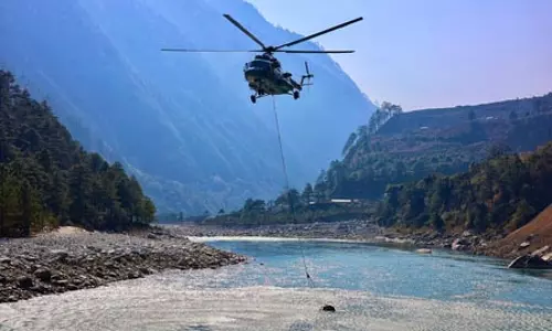 अरुणाचल प्रदेश: आग पर काबू पाने के लिए सीएम खांडू ने जताया वायु सेना का आभार अरुणाचल प्रदेश: आग पर काबू पाने के लिए सीएम खांडू ने जताया वायु सेना का आभार
