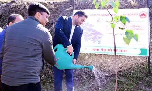 Shrine Board ने त्रिकुटा पहाड़ियों में बीज बिखेरने का दूसरा चरण शुरू किया