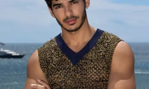 Ishaan खट्टर ने डांस किया, मूव्स के साथ ग्लाइड किया, फैंस को इंप्रेस किया Ishaan खट्टर ने डांस किया, मूव्स के साथ ग्लाइड किया, फैंस को इंप्रेस किया