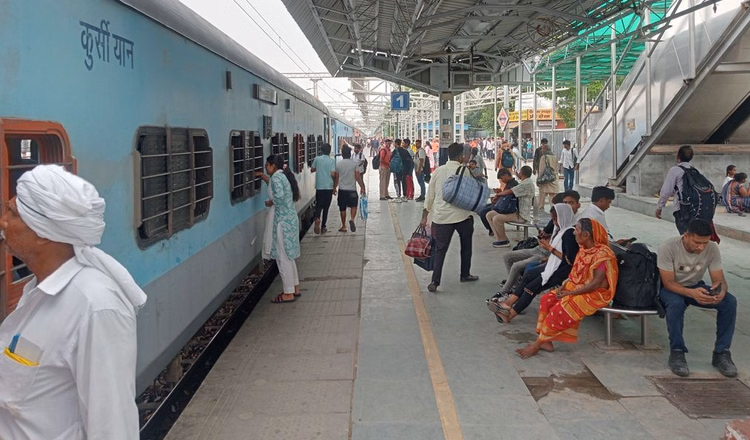 Sonipat: जम्मू-कटरा रूट पर ट्रेनों का अपडेट Sonipat: जम्मू-कटरा रूट पर ट्रेनों का अपडेट