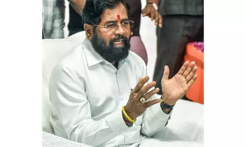 Eknath Shinde ने महात्मा गांधी को उनकी 78वीं पुण्य तिथि पर दी श्रद्धांजलि
