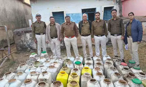 Jabalpur: सरकारी पशु विभाग में अवैध शराब यूनिट का भंडाफोड़