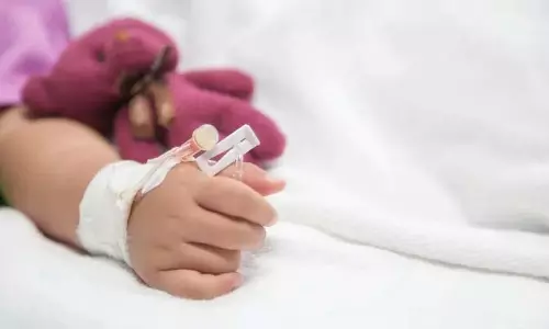 Chinese महिला ने लोक उपचार के तौर पर 10 महीने के बच्चे को सुई से 600 बार गोदा Chinese महिला ने लोक उपचार के तौर पर 10 महीने के बच्चे को सुई से 600 बार गोदा
