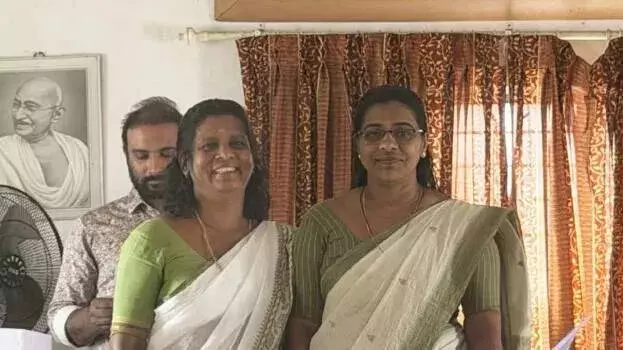 Kerala: मट्टाथुर पंचायत में फिर कांग्रेस-बीजेपी गठबंधन; कांग्रेस के मिनिमोल बने उपाध्यक्ष Kerala: मट्टाथुर पंचायत में फिर कांग्रेस-बीजेपी गठबंधन; कांग्रेस के मिनिमोल बने उपाध्यक्ष