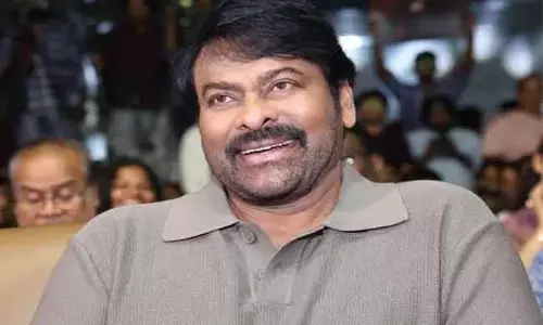 मेगास्टार का बड़ा दिल: Chiranjeevi ने निभाया वादा, 80 पत्रकारों से की खास मुलाकात मेगास्टार का बड़ा दिल: Chiranjeevi ने निभाया वादा, 80 पत्रकारों से की खास मुलाकात