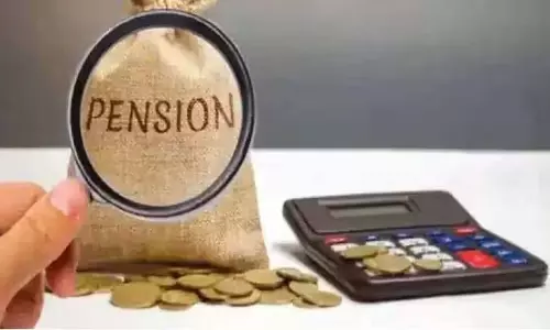 Annuity Plans के बारे में जानें: बचत को रेगुलर रिटायरमेंट इनकम में बदलना Annuity Plans के बारे में जानें: बचत को रेगुलर रिटायरमेंट इनकम में बदलना