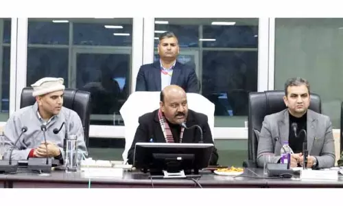 उपमुख्यमंत्री ने Ramban के बर्फीले इलाकों का दौरा किया