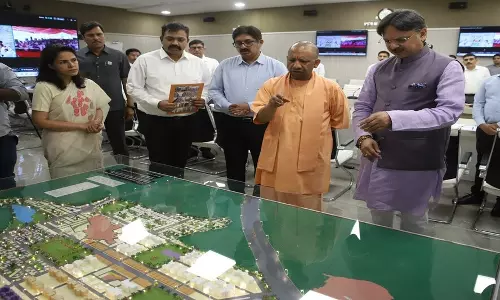 Lucknow: विकास में यूपी की तेजी, कई योजनाओं में अव्वल स्थान Lucknow: विकास में यूपी की तेजी, कई योजनाओं में अव्वल स्थान
