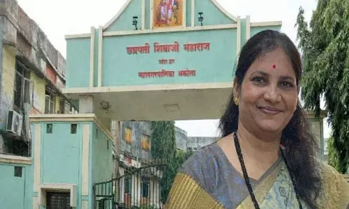 Akola में खिला कमल: बीजेपी की शारदा खेड़कर बनीं मेयर