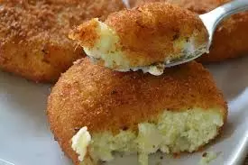 Paneer Cutlet: आलू वाला पनीर कटलेट, अंदर से नरम और बाहर से क्रंची Paneer Cutlet: आलू वाला पनीर कटलेट, अंदर से नरम और बाहर से क्रंची