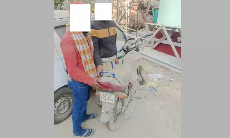 Imphal में दोपहिया चोरी गिरोह का पर्दाफाश, तीन आरोपी गिरफ्तार Imphal में दोपहिया चोरी गिरोह का पर्दाफाश, तीन आरोपी गिरफ्तार