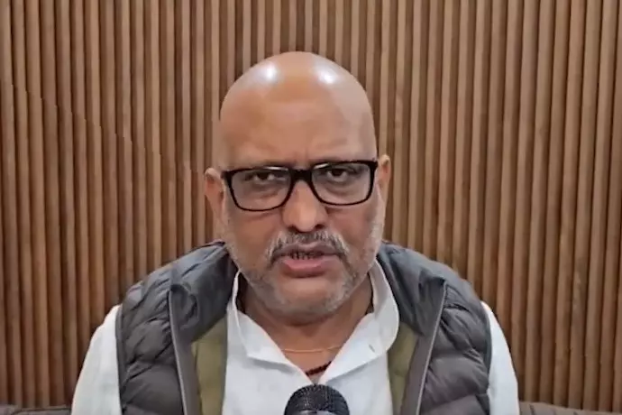 SC के आदेश पर सियासी प्रतिक्रियाएं, कांग्रेस का स्वागत, BJP का सम्मान SC के आदेश पर सियासी प्रतिक्रियाएं, कांग्रेस का स्वागत, BJP का सम्मान