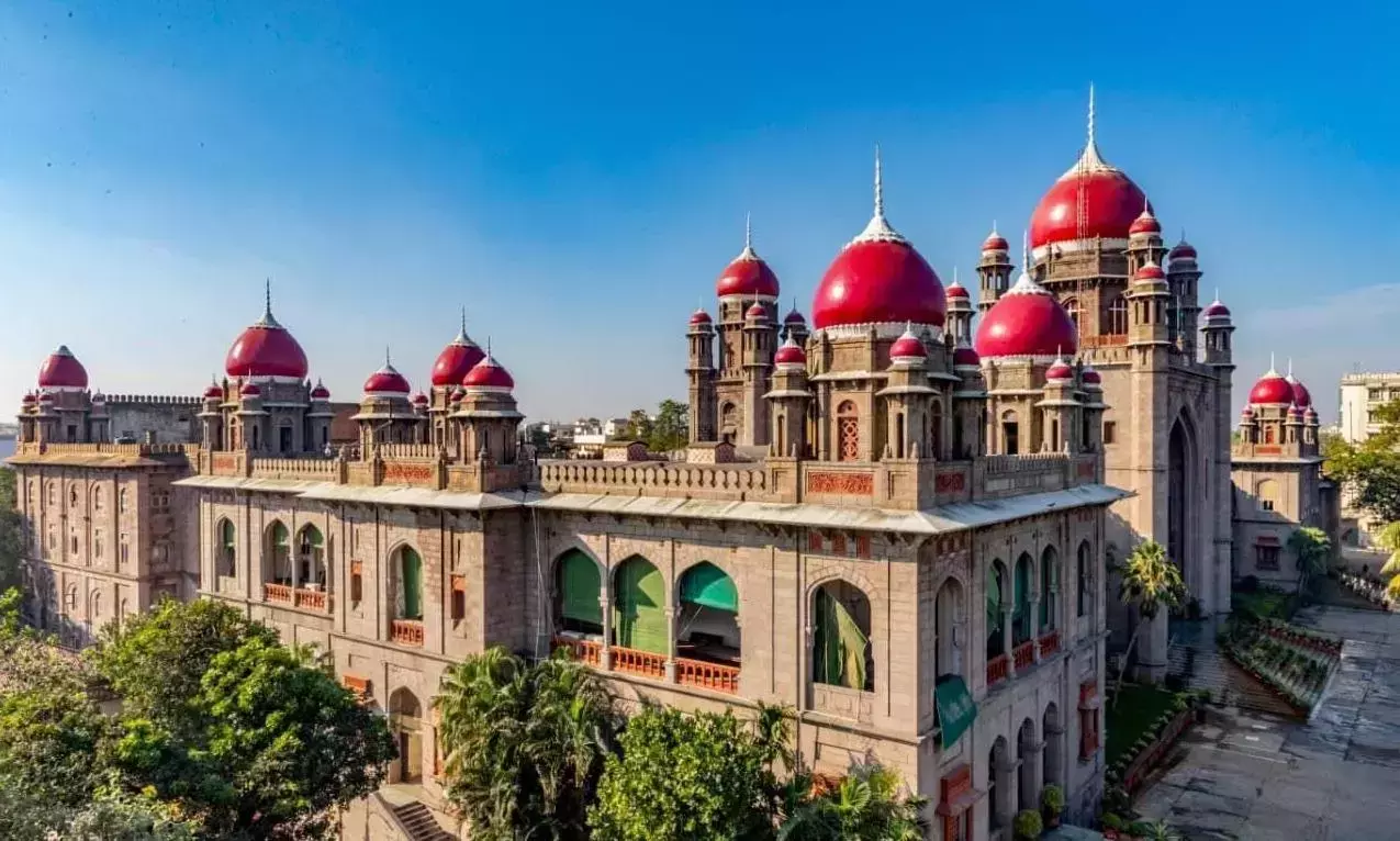 Telangana हाईकोर्ट ने फीस और स्कॉलरशिप पेमेंट में देरी पर गंभीर रुख अपनाया Telangana हाईकोर्ट ने फीस और स्कॉलरशिप पेमेंट में देरी पर गंभीर रुख अपनाया