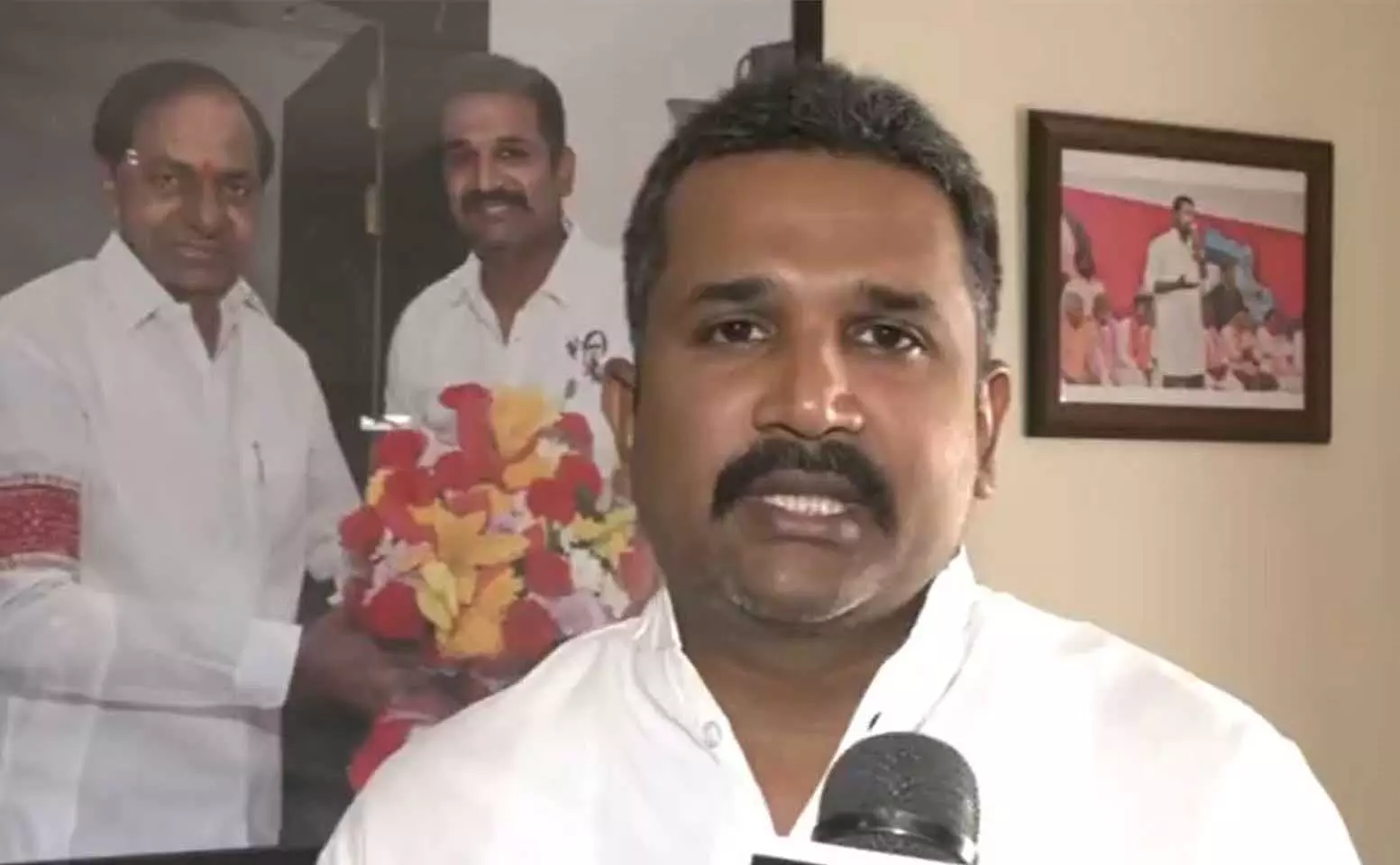 कांग्रेस अपने सभी नेताओं का ध्यान चुनाव प्रचार से हटाने की पूरी कोशिश कर रही है: BRS प्रवक्ता कांग्रेस अपने सभी नेताओं का ध्यान चुनाव प्रचार से हटाने की पूरी कोशिश कर रही है: BRS प्रवक्ता