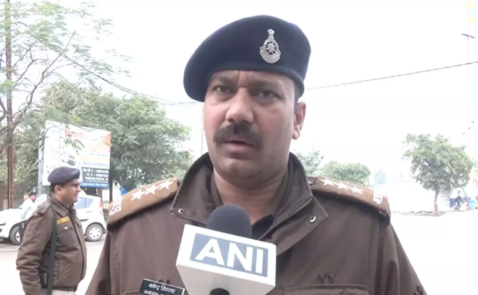Madhya Pradesh के ग्वालियर में कार और ट्रक की टक्कर में चार लोगों की मौत Madhya Pradesh के ग्वालियर में कार और ट्रक की टक्कर में चार लोगों की मौत
