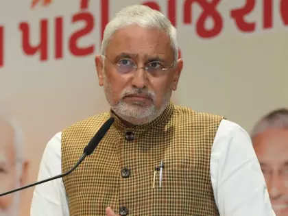 Gujarat: अहमदाबाद में आदिवासी हस्तशिल्प और हर्बल प्रदर्शनी का आयोजन हुआ Gujarat: अहमदाबाद में आदिवासी हस्तशिल्प और हर्बल प्रदर्शनी का आयोजन हुआ