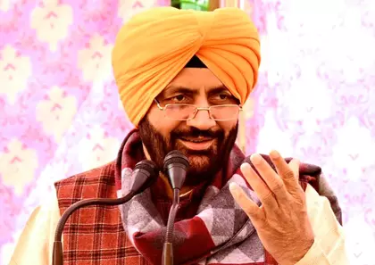 हरियाणा के CM ने युवाओं से कहा: निस्वार्थ सेवा को जीवन का अभिन्न हिस्सा बनाएं हरियाणा के CM ने युवाओं से कहा: निस्वार्थ सेवा को जीवन का अभिन्न हिस्सा बनाएं