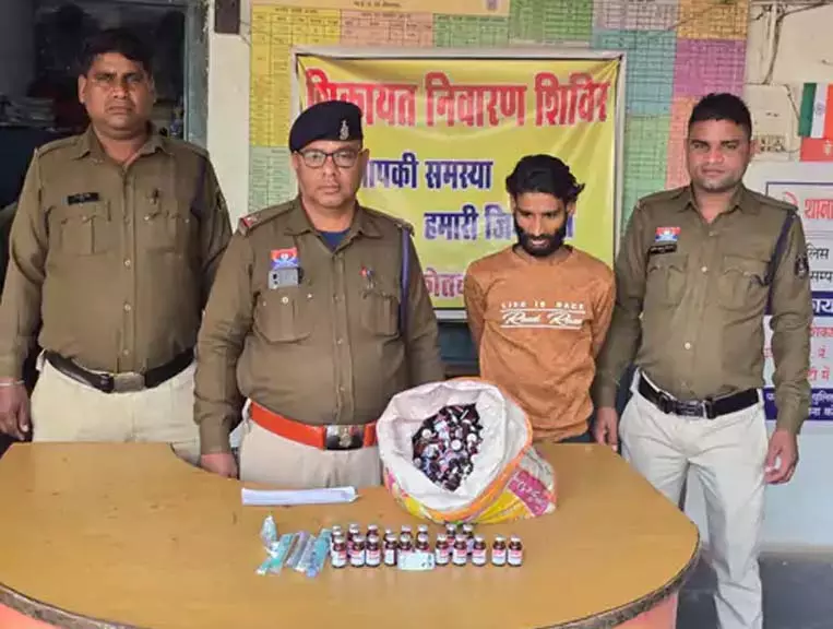 नाबालिगों को नशीले इंजेक्शन और टैबलेट बेचने वाले दो आरोपी गिरफ्तार नाबालिगों को नशीले इंजेक्शन और टैबलेट बेचने वाले दो आरोपी गिरफ्तार