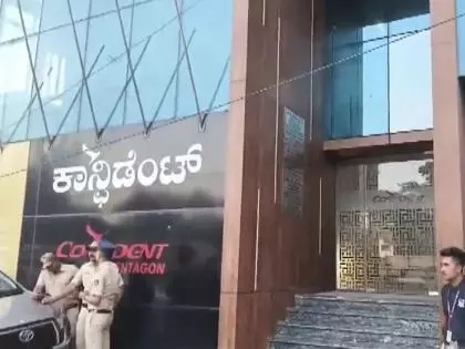 Karnataka: कॉन्फिडेंट ग्रुप चेयरमैन सी जे रॉय ऑफिस में मृत पाए गए Karnataka: कॉन्फिडेंट ग्रुप चेयरमैन सी जे रॉय ऑफिस में मृत पाए गए