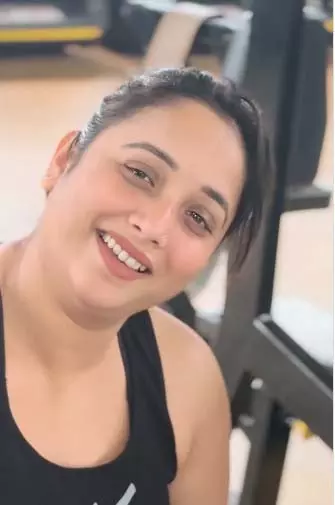 जिम में रानी चटर्जी को आई वादे की याद, पोस्ट लिखकर साधा निशाना जिम में रानी चटर्जी को आई वादे की याद, पोस्ट लिखकर साधा निशाना