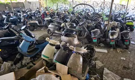 ओला इलेक्ट्रिक संरचनात्मक परिवर्तन के चलते लगभग 5 प्रतिशत कर्मचारियों की छंटनी करेगी ओला इलेक्ट्रिक संरचनात्मक परिवर्तन के चलते लगभग 5 प्रतिशत कर्मचारियों की छंटनी करेगी