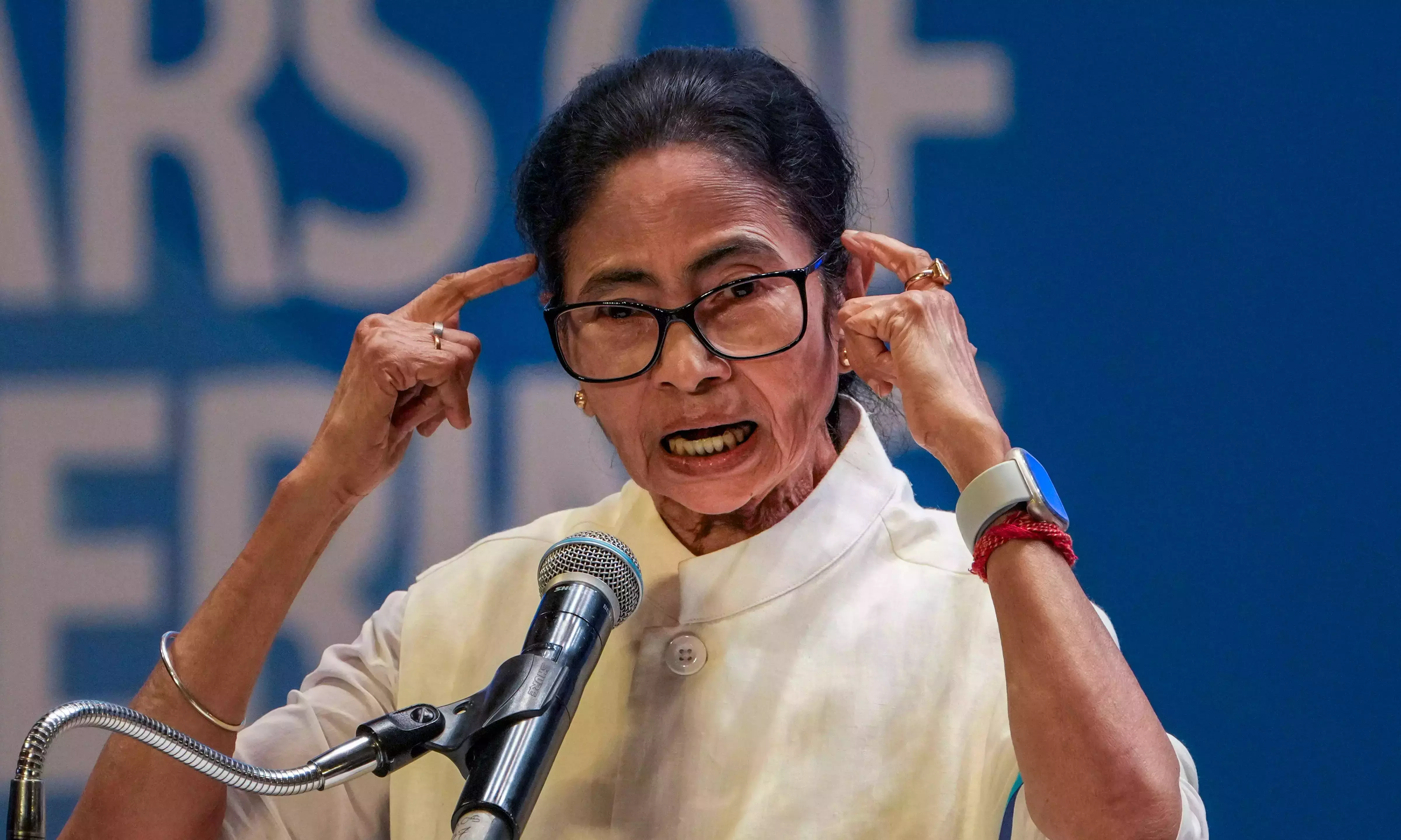 Didi ने पीयूष पांडे को बंगाल का एक्टिंग डीजीपी बनाया Didi ने पीयूष पांडे को बंगाल का एक्टिंग डीजीपी बनाया