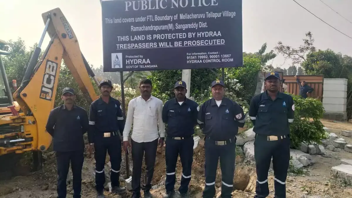 HYDRAA ने संगारेड्डी के मेला चेरुवु FTL में रेत डंपिंग को रोका