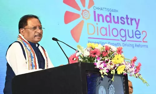 छत्तीसगढ़ में सिंगल विंडो सिस्टम 2.0: दूरदर्शी पहल से एक क्लिक में उद्योगों को मिल रही मंजूरी, निवेश- रोजगार का नया केंद्र बना प्रदेश छत्तीसगढ़ में सिंगल विंडो सिस्टम 2.0: दूरदर्शी पहल से एक क्लिक में उद्योगों को मिल रही मंजूरी, निवेश- रोजगार का नया केंद्र बना प्रदेश