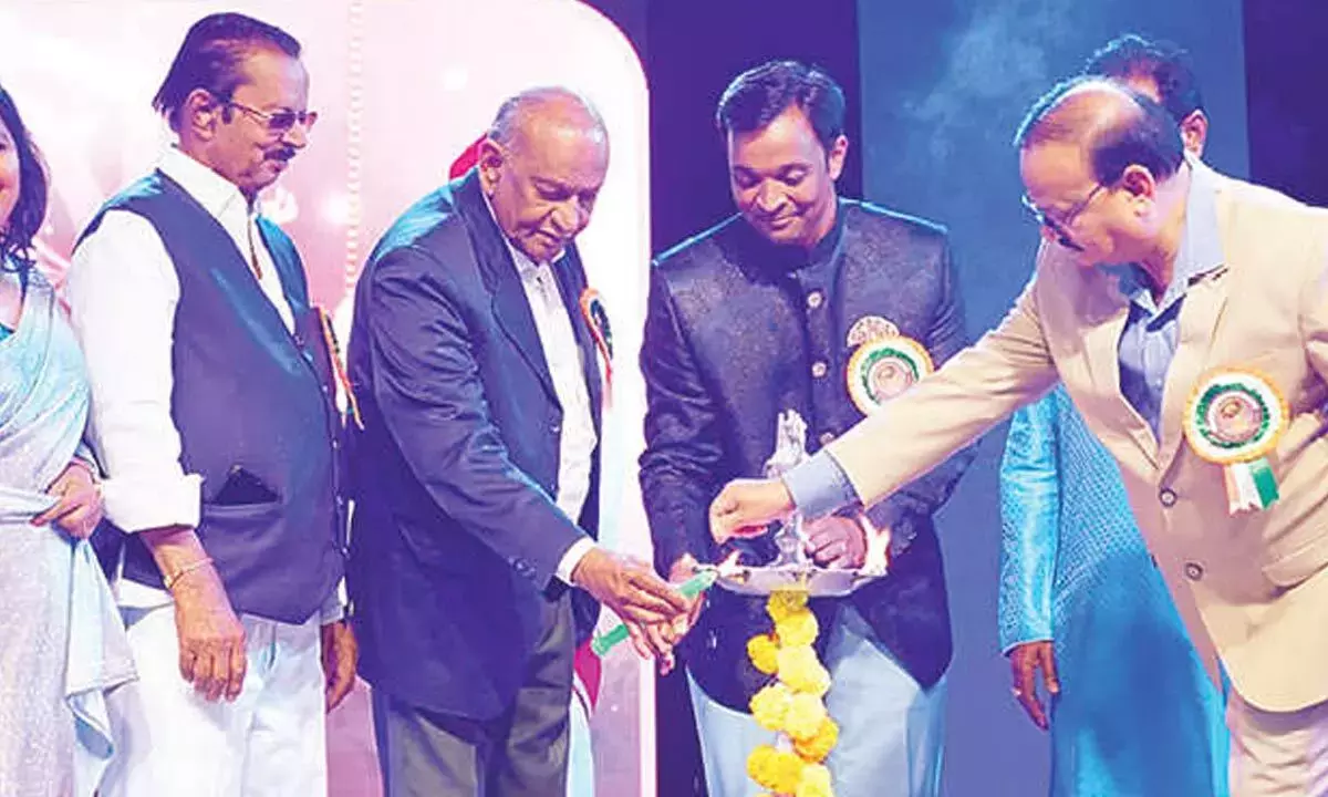 Andhra: सालाना दिवस पर उत्साह देखने को मिला Andhra: सालाना दिवस पर उत्साह देखने को मिला
