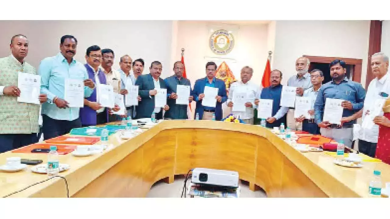 TG PECET-2026 टेस्ट कमेटी की बैठक हैदराबाद में हुई