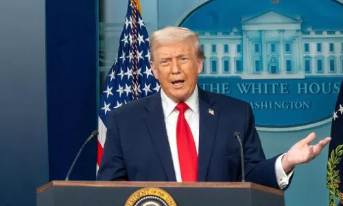 Trump ने कहा अमेरिका ईरान की ओर बड़ी नौसैनिक टुकड़ी भेज रहा