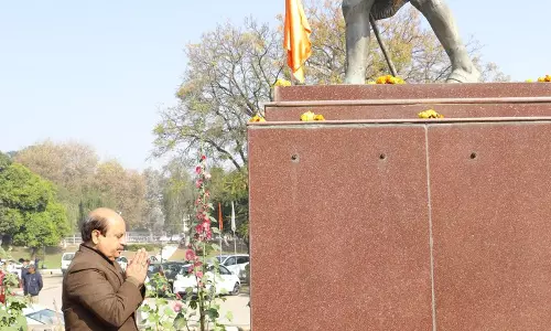 Haryana : महात्मा गांधी को श्रद्धांजलि दी गई Haryana : महात्मा गांधी को श्रद्धांजलि दी गई
