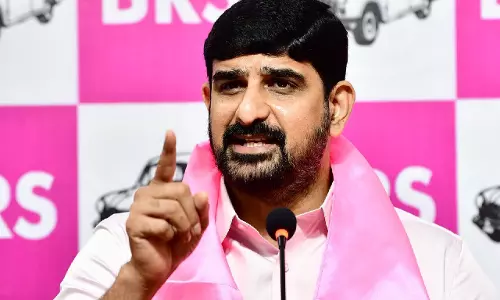 Telangana पुलिस अधिकारियों, IAS एसोसिएशन ने BRS विधायक की टिप्पणियों की निंदा की