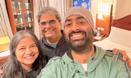 Vishal Bhardwaj ने अरिजीत सिंह के रिटायरमेंट की आलोचना की, इसे अनुचित बताया Vishal Bhardwaj ने अरिजीत सिंह के रिटायरमेंट की आलोचना की, इसे अनुचित बताया