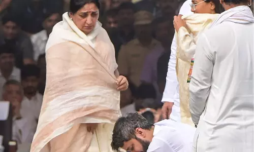 Sunetra Pawar बनीं NCP विधानमंडल दल की सर्वसम्मति से नेता