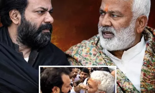 Mahoba: आम लोगों के समर्थन में उतरकर विधायक बने सियासी हीरो Mahoba: आम लोगों के समर्थन में उतरकर विधायक बने सियासी हीरो