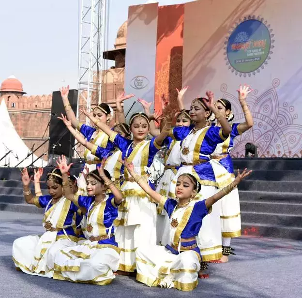 India Festival 2026 में शानदार कुचिपुड़ी परफॉर्मेंस के साथ आंध्र प्रदेश दिवस मनाया India Festival 2026 में शानदार कुचिपुड़ी परफॉर्मेंस के साथ आंध्र प्रदेश दिवस मनाया