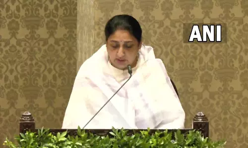 Maharashtra Deputy CM: सुनेत्रा पवार ने ली उपमुख्यमंत्री पद की शपथ, VIDEO Maharashtra Deputy CM: सुनेत्रा पवार ने ली उपमुख्यमंत्री पद की शपथ, VIDEO